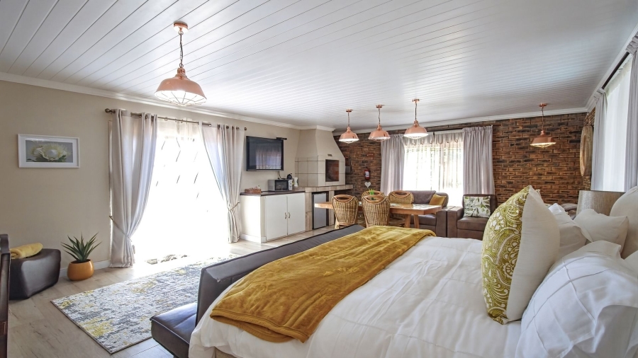 7 Bedroom Property for Sale in Vredenburg Western Cape